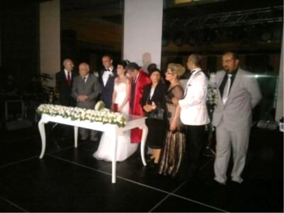 Çiçek ve Kılıçdaroğlu, Nikah Şahitliği Yaptı