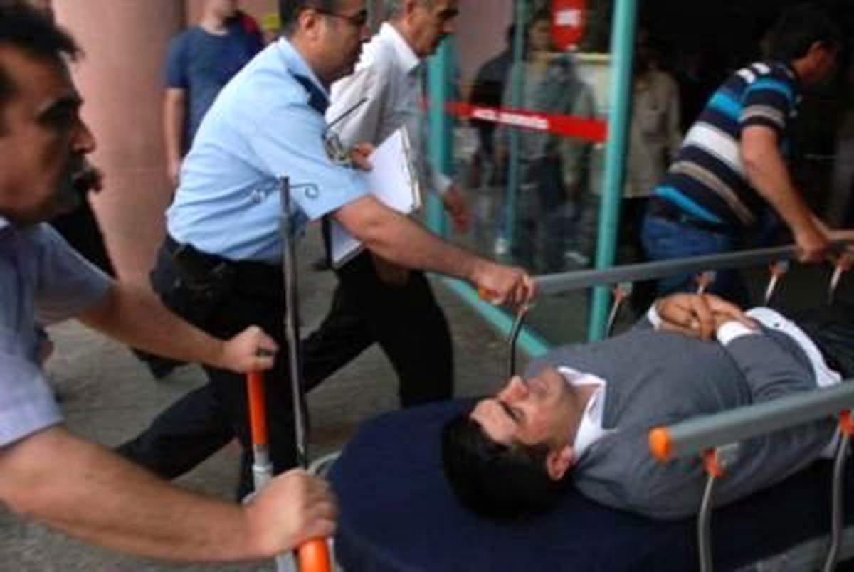 Dünür Ailelerin Kavgasında Kan Aktı