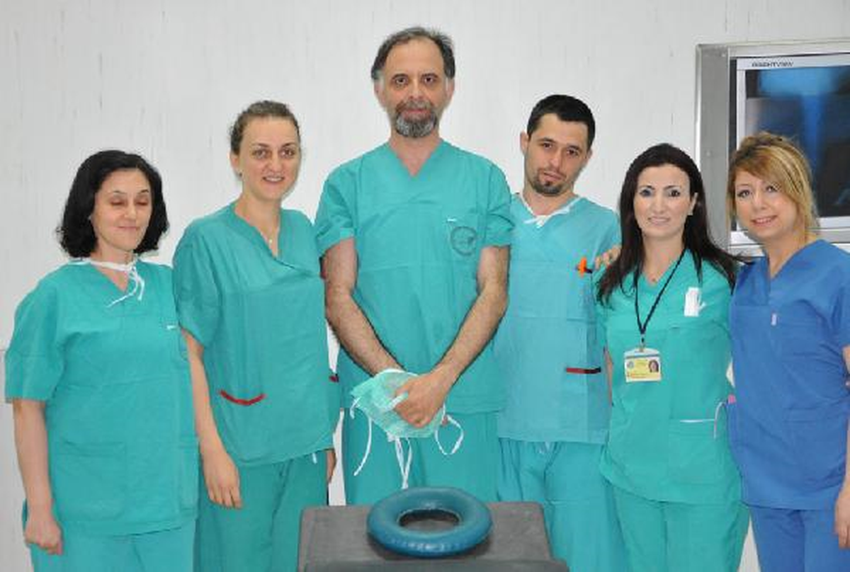 Gözyaşı Kuruyan Hastanın Gözkapaklarına Tükürük Bezi Nakli