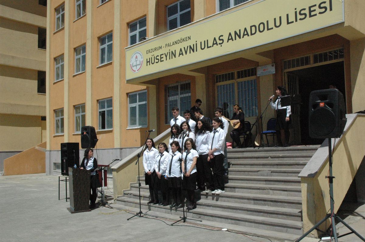 Hüseyin Avni Ulaş Anadolu Lisesi'nde Gençlik Haftası Etkinliği