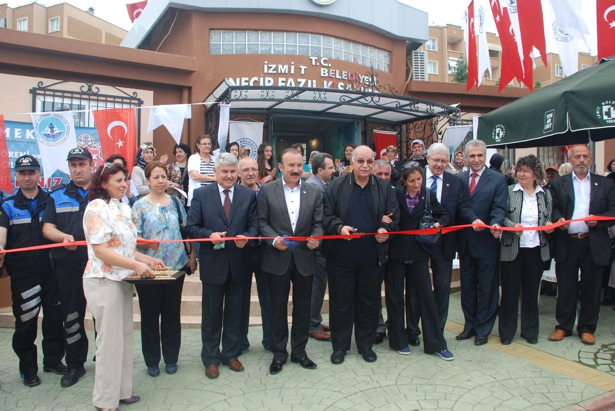 İzmit Belediyesi Alikahya'da Toplu Açılış Gerçekleştirdi