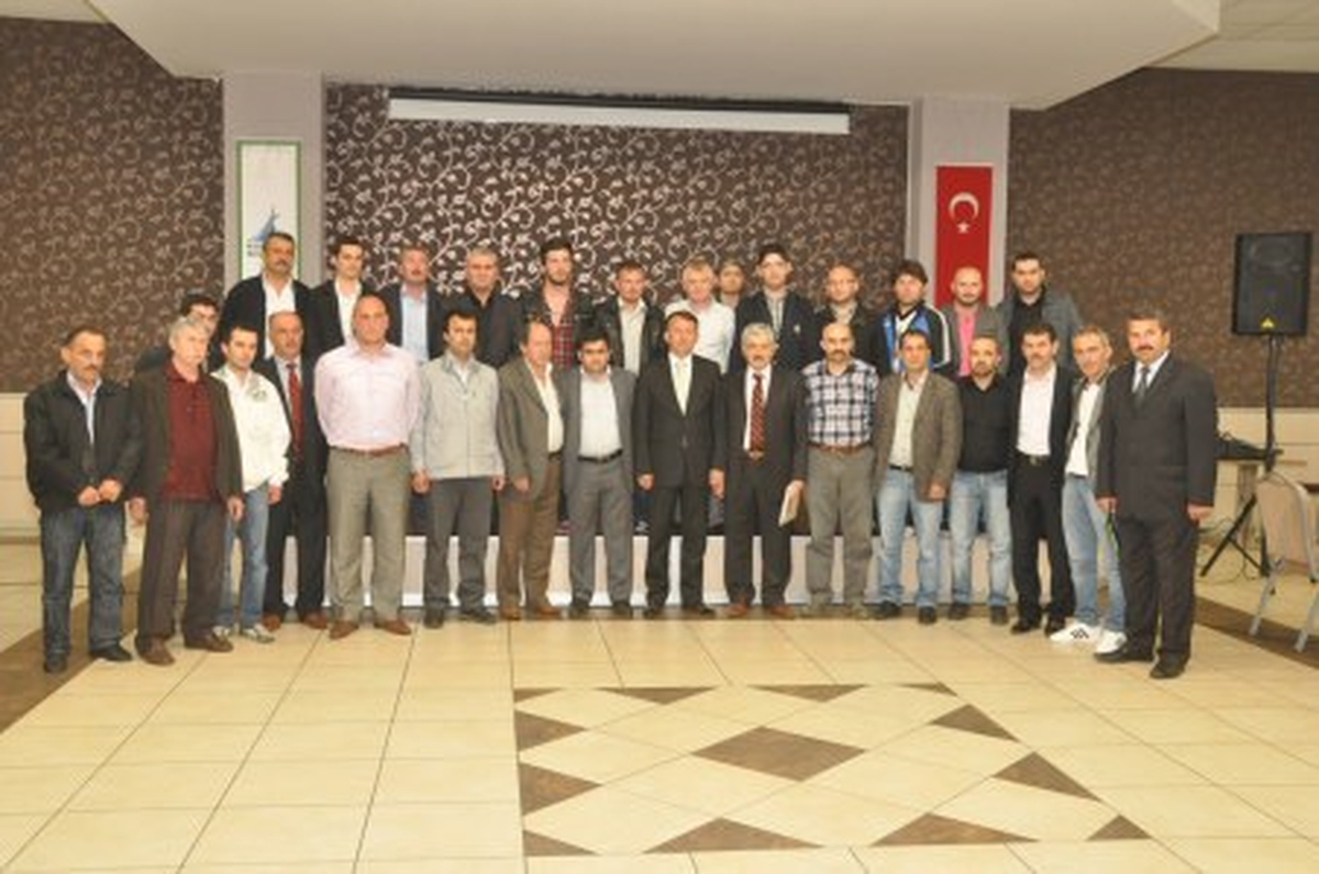Karabalık Berberlerle Sohbet Etti