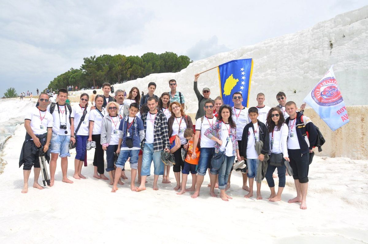 Kosovalılar Pamukkale\'de