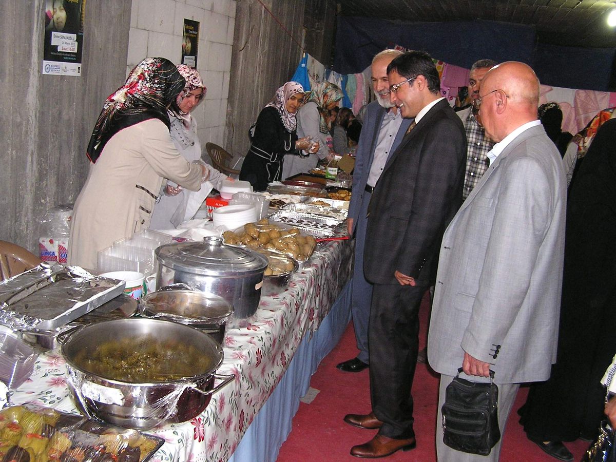 Malatya'da Yoksul Aileler Yararına Kermes Açıldı