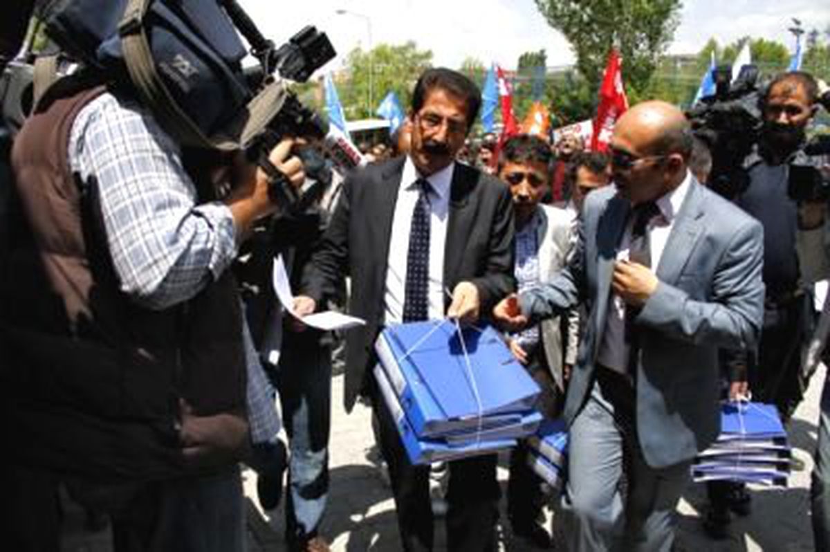Memurlar ile Hükümet Arasındaki Toplu Sözleşme Görüşmeleri