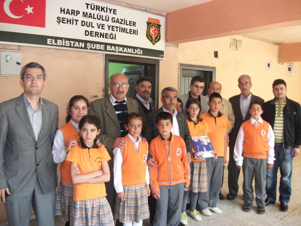 Öğrencilerden Anlamlı Ziyaret