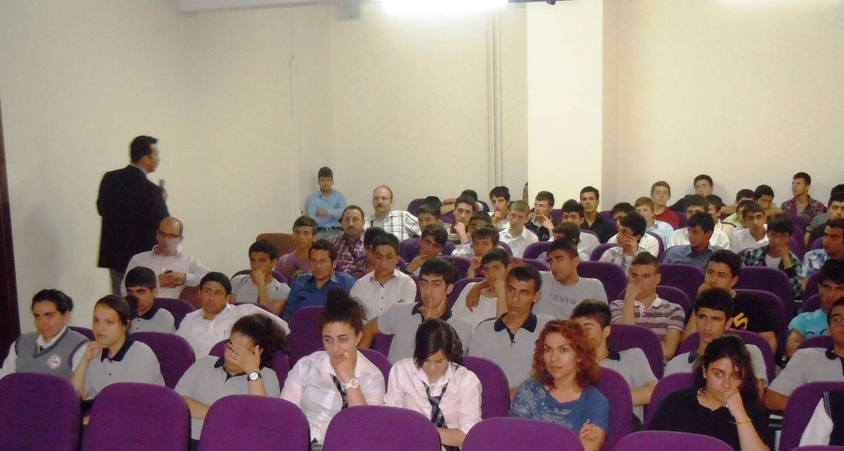 Öğrencilere \'Bağımlılık\' Semineri