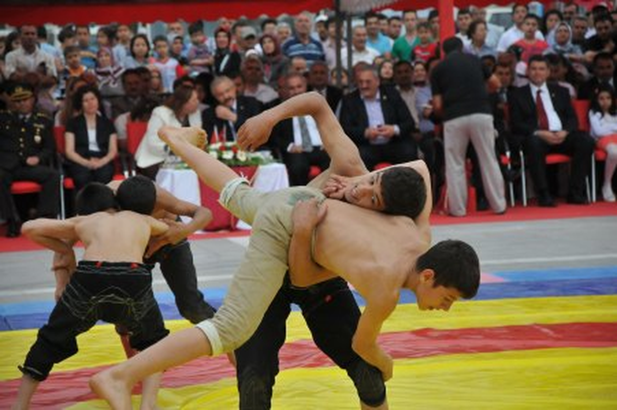 Osmaniye'de 19 Mayıs Coşkuyla Kutlandı