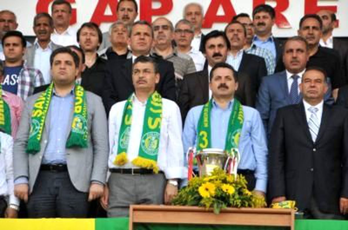 Şanlıurfaspor Şampiyonluk Kupasını Aldı