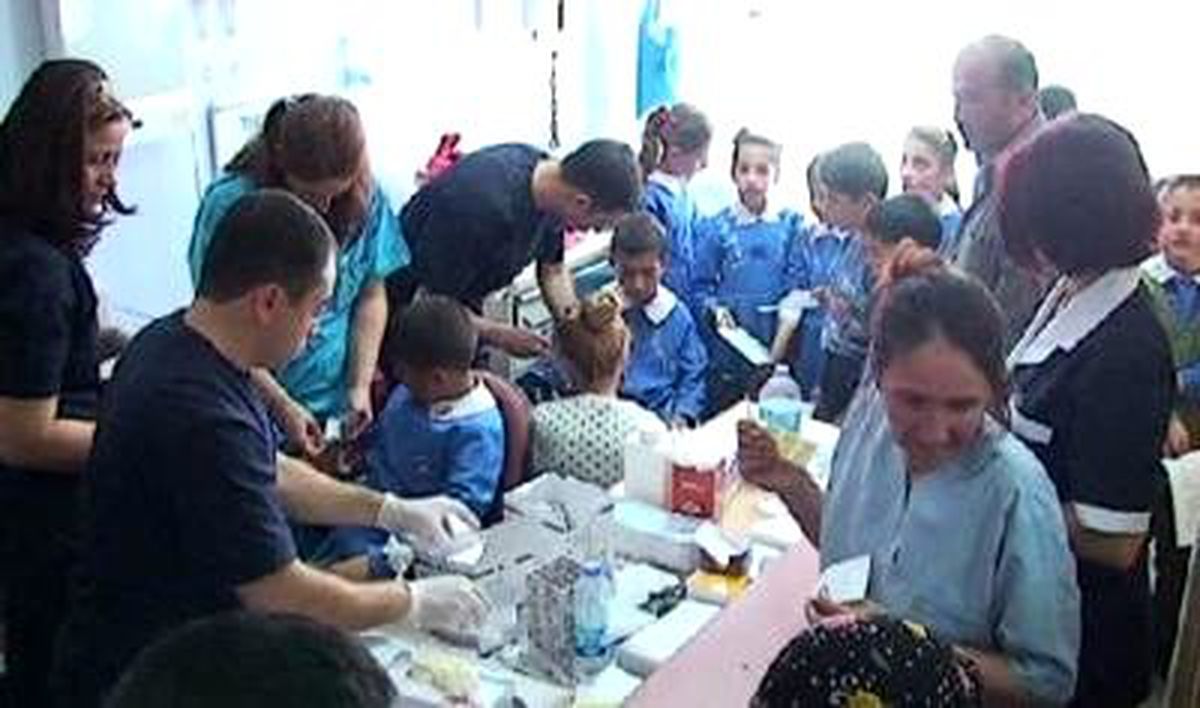 Sivas\'ta Sütten Rahatsızlanan 24 Öğrenci Hastaneye Kaldırıldı