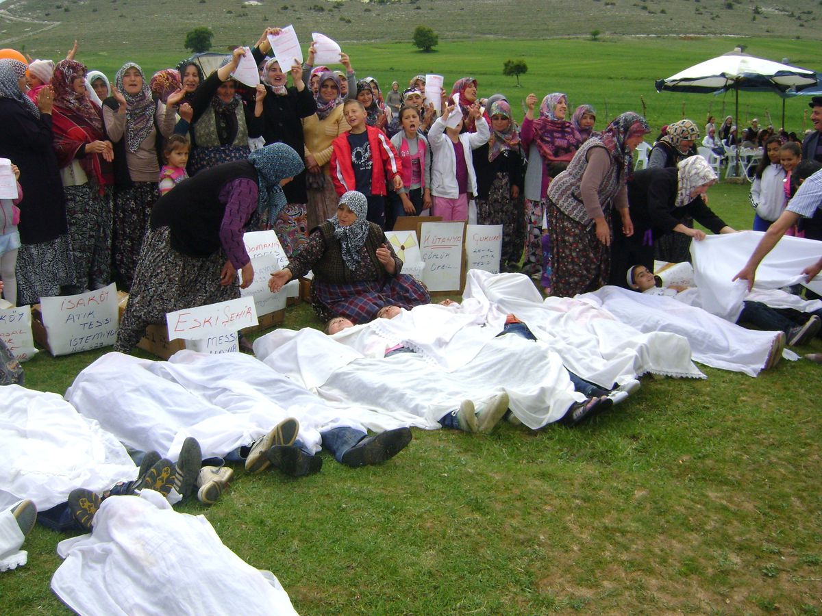 Tabutlu Protesto