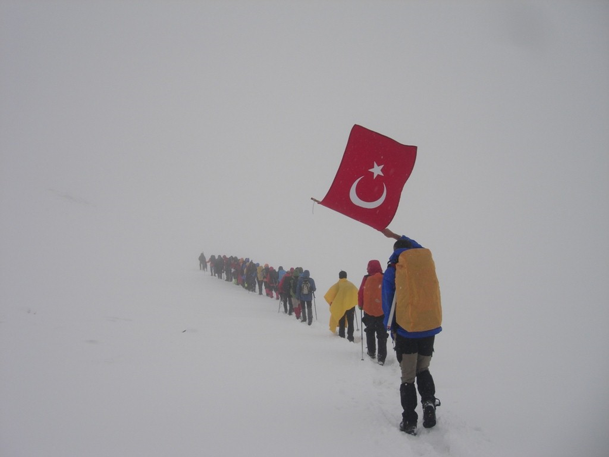 "1 Günde 5 Zirve"
