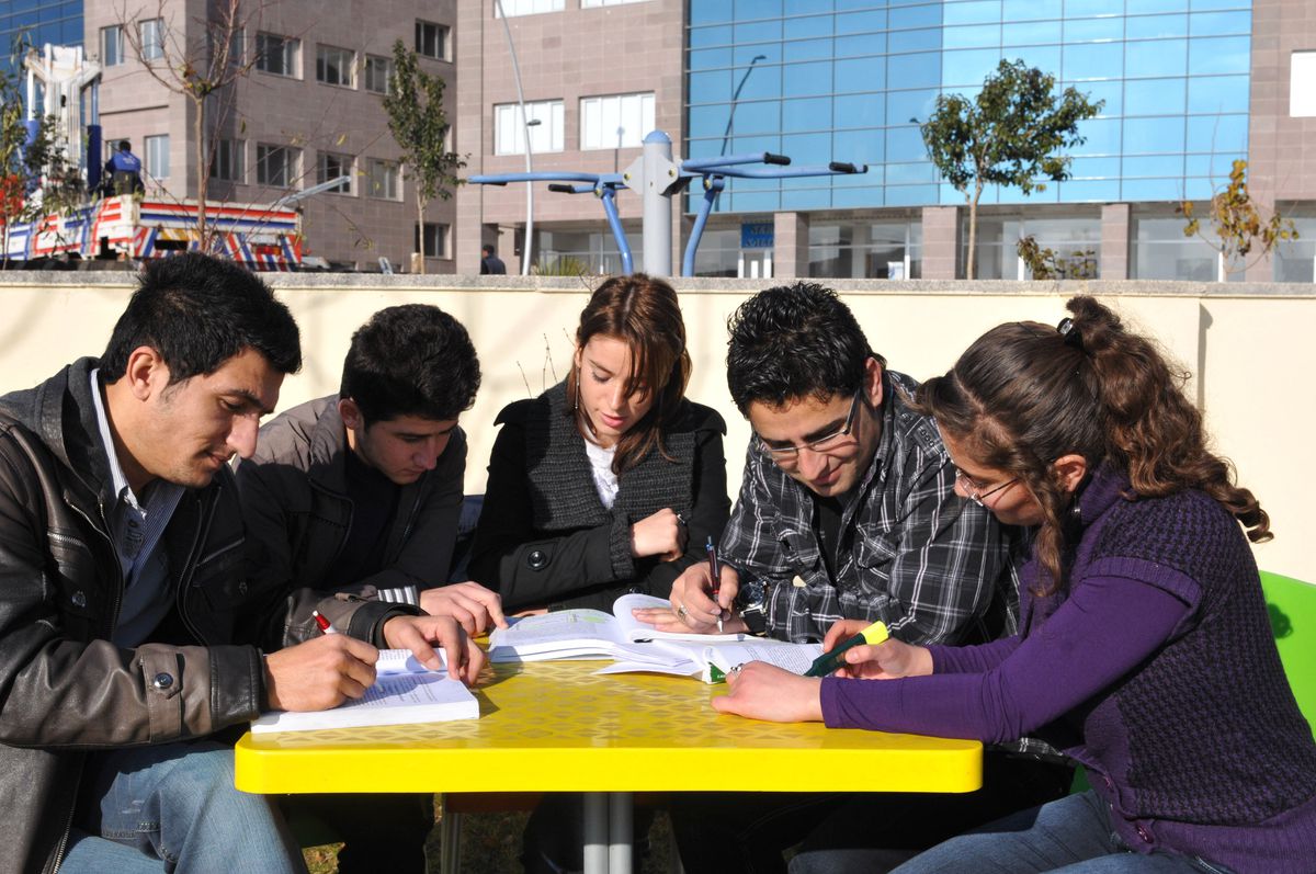 7 Aralık Üniversitesi'nde Yeni Bölümler Açıldı