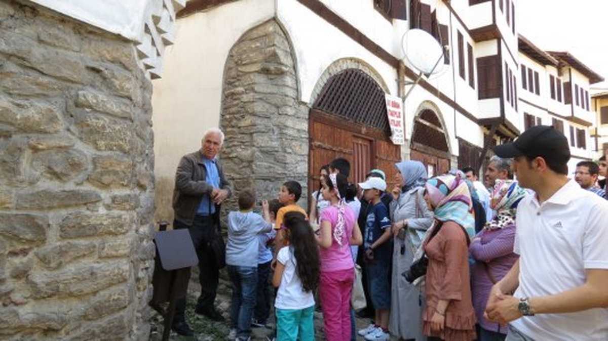 8. Geleneksel Kitap Okuma Yarışması