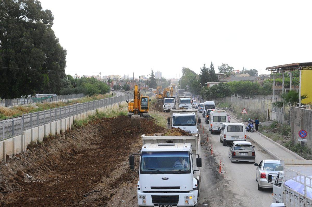 Alternatif Cadde Trafiği Rahatlattı