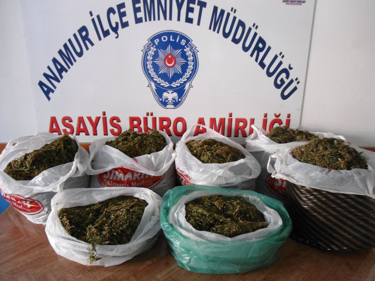 Anamur\'da 6 Kilo 200 Gram Esrar Ele Geçirildi