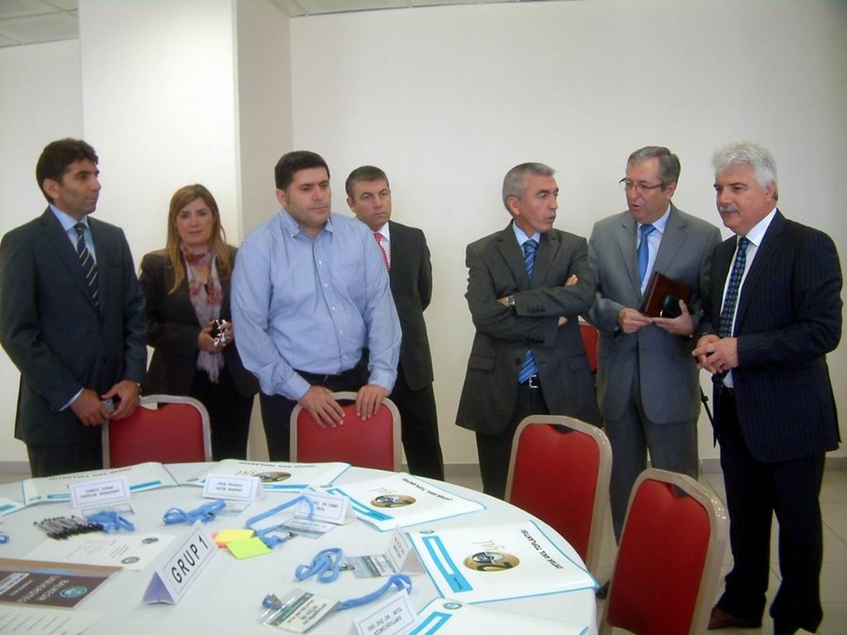 Burhaniye Uygulamalı Bilimler'de Eğitim ve Uygulama Merkezi