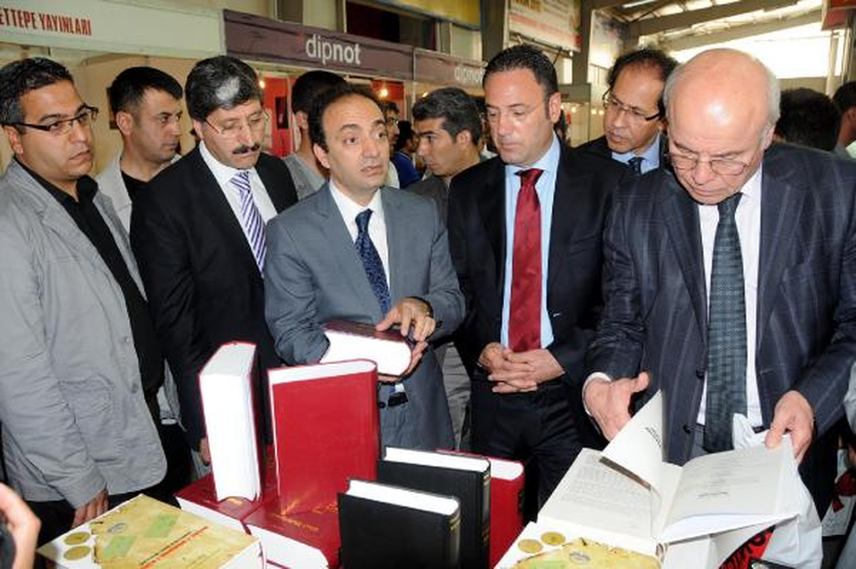 Diyarbakır'da Çok Dilli Kitap Fuarı