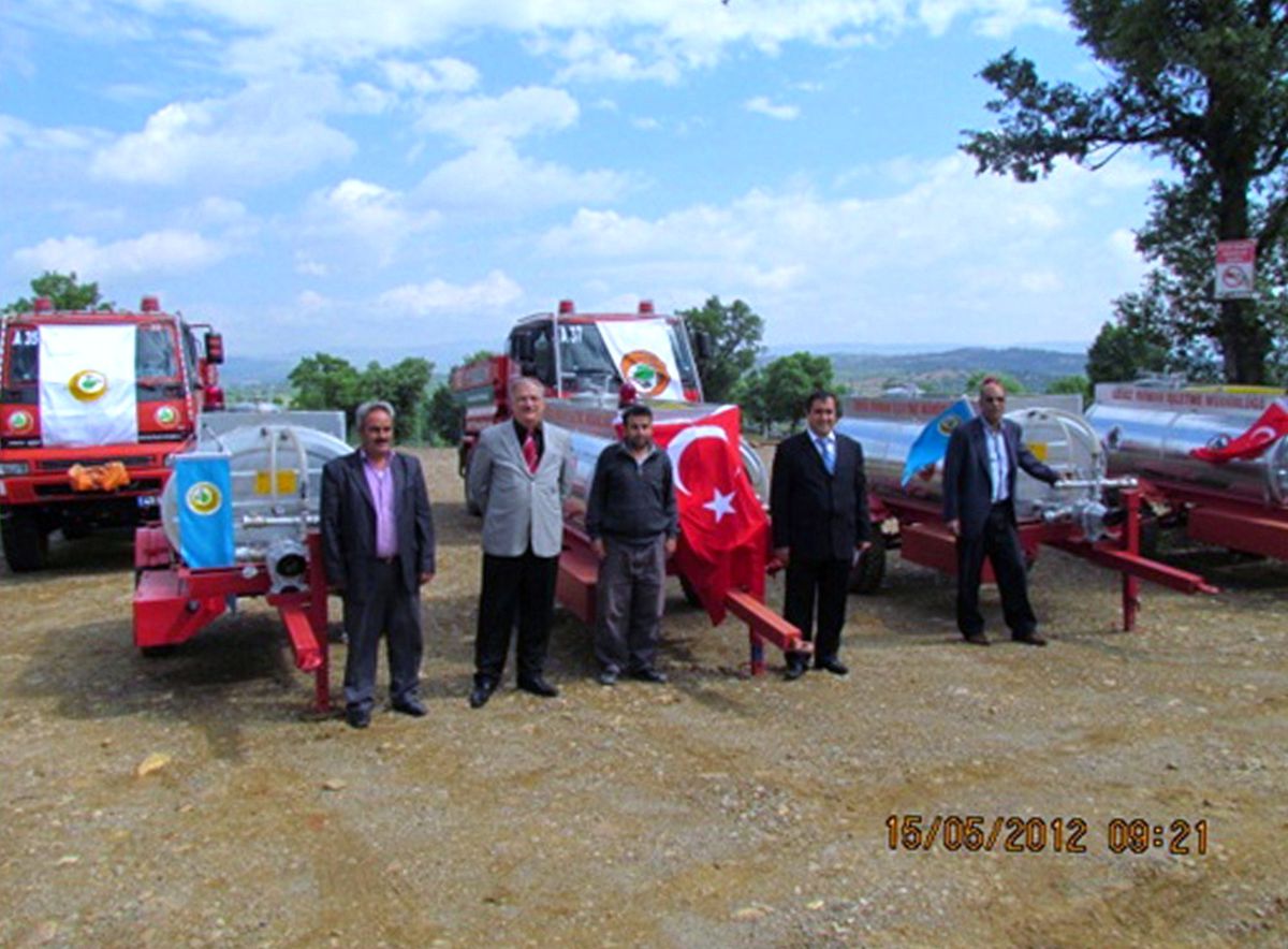 Gediz Orman İşletme Müdürlüğü 6 Köye Su Tankeri Dağıttı