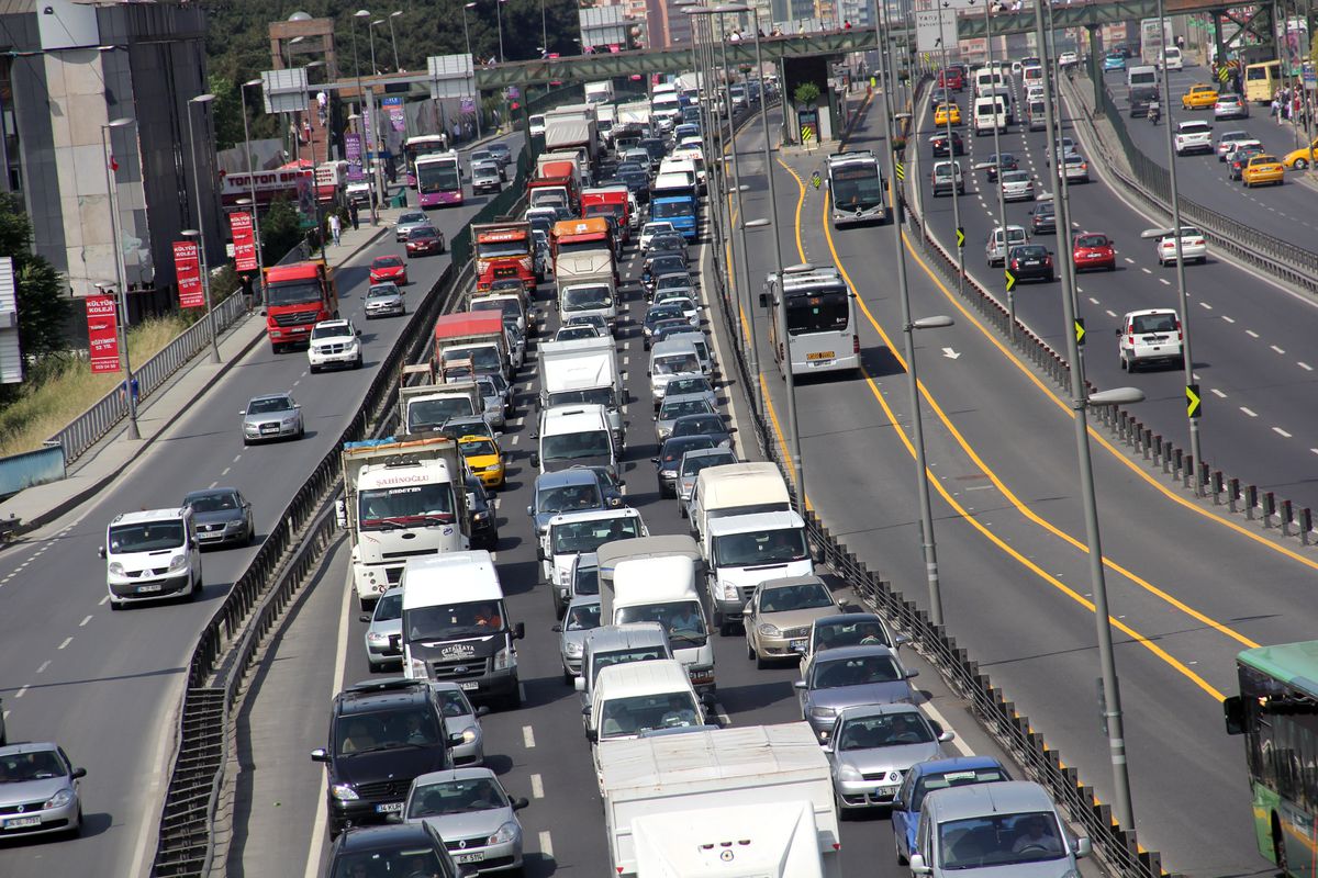 Haliç Köprüsü'ndeki Arıza İstanbul Trafiğini Felç Etti