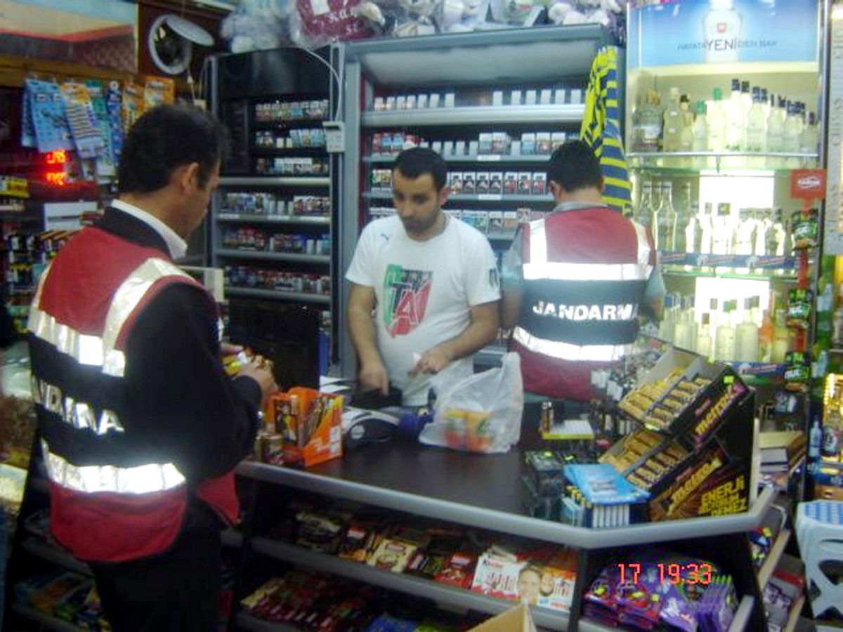 Jandarmadan Kaçak İçki Denetimi