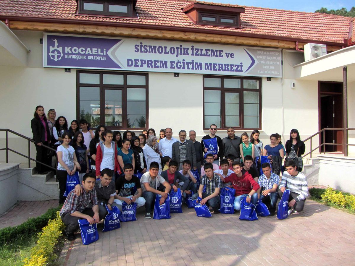 Kırşehirli Öğrencilere Deprem Eğitimi Verildi