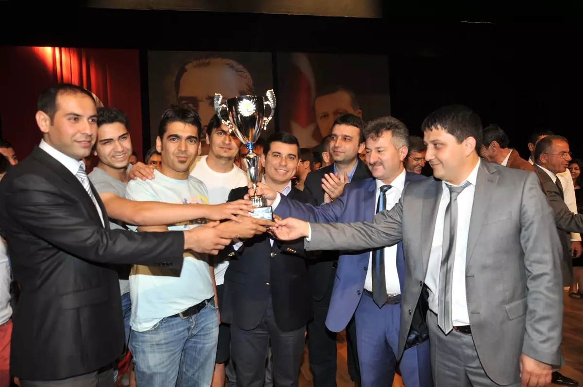 "Mahalleler Arası Futbol Turnuvası" Sona Erdi