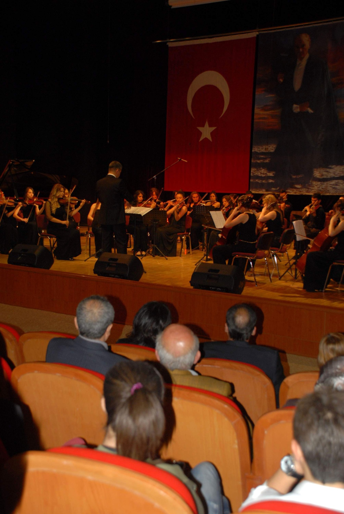 Makü Müzik Bölümü Öğrencilerinden Konser