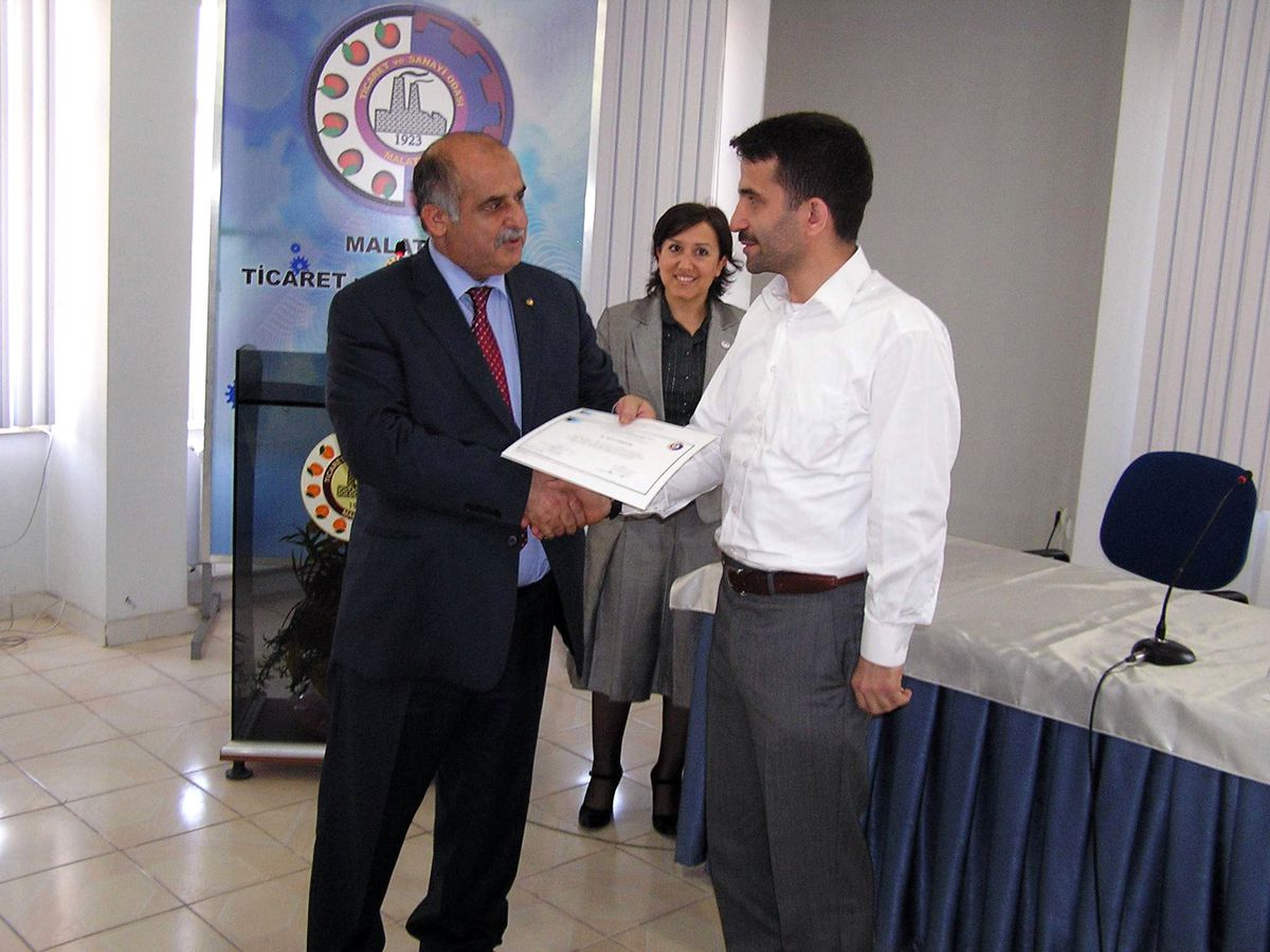 Malatya'da Girişimcilik Kursu Sertifika Töreni Düzenlendi