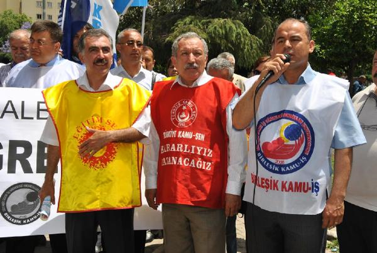 Memurlara, İş Bırakma Çağrısı
