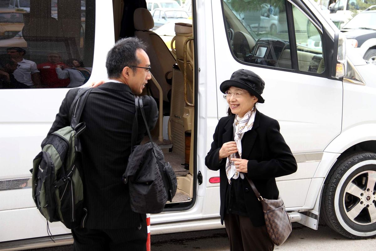 Miyazaki Ailesi Van\'dan Ayrıldı
