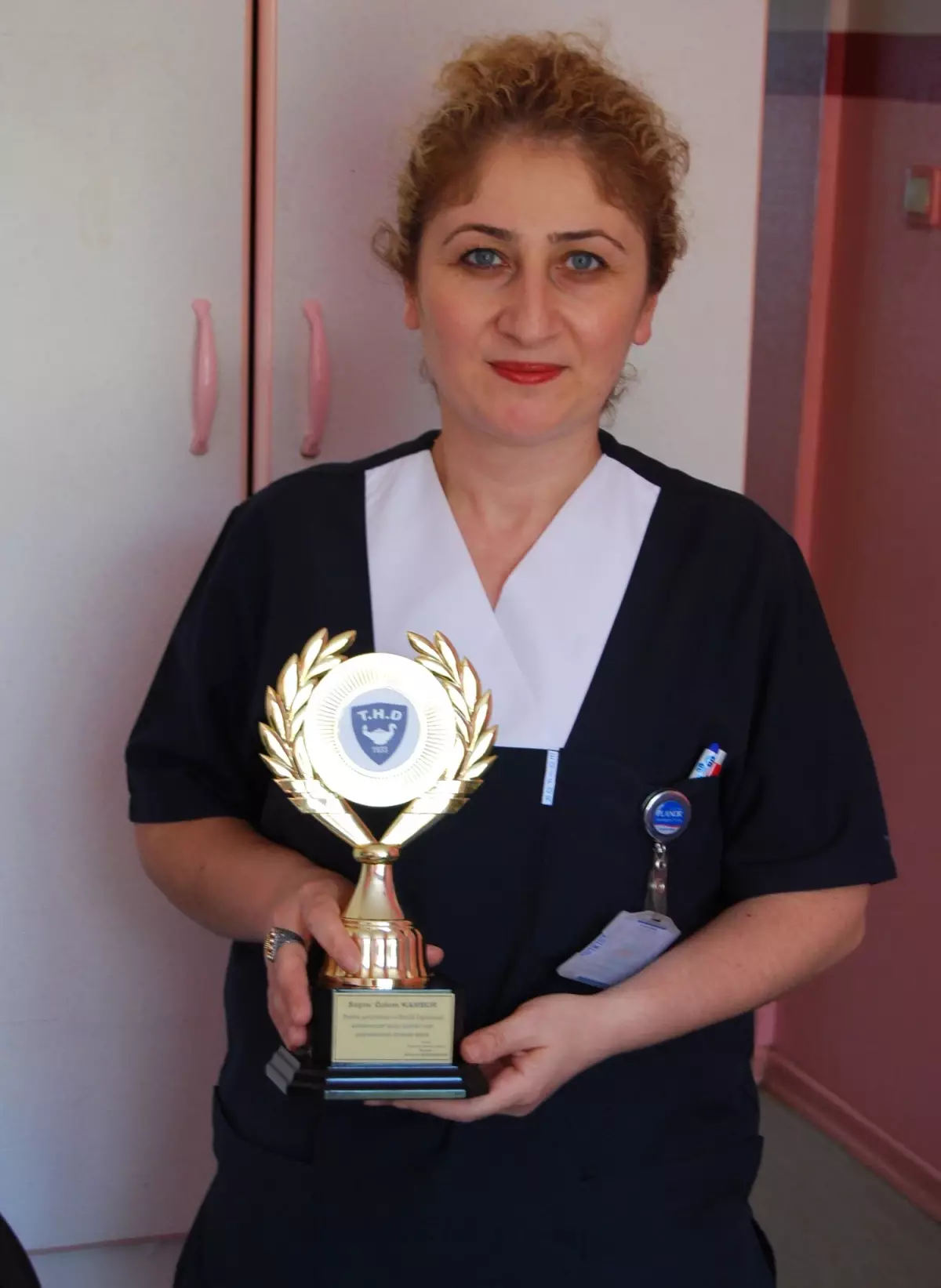 Muammer Ağım Devlet Hastanesi Hemşiresine Ödül