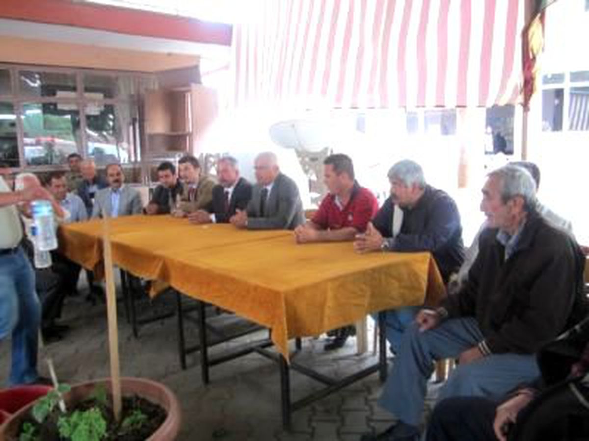 Ören, Dolu Mağduru Çiftçilerle Bir Araya Geldi