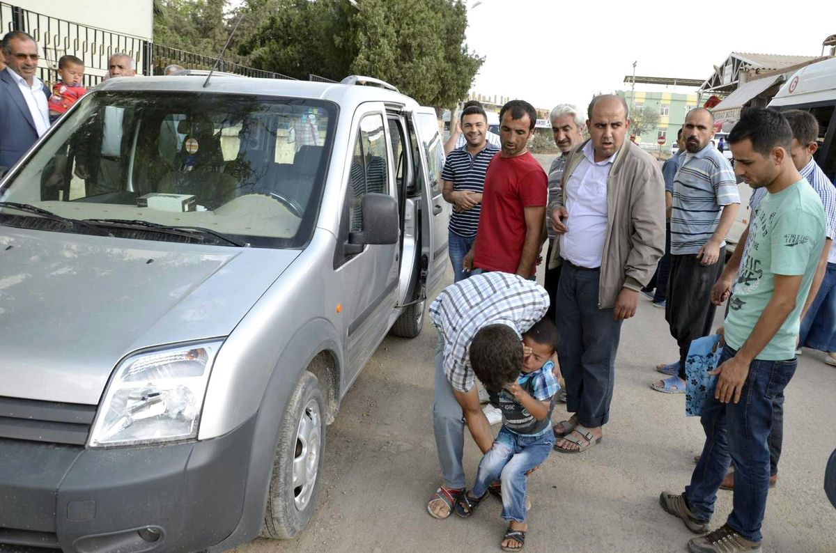 Otomobilde Unutulan Çocuk Ölümden Döndü