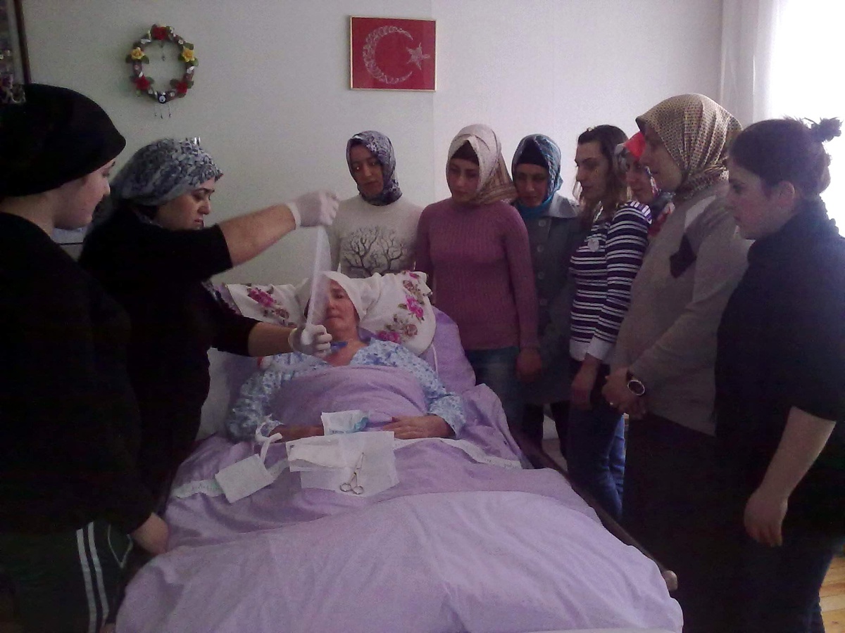 Özürlü ve Yatalak Hasta Bakım Kursu Açıldı