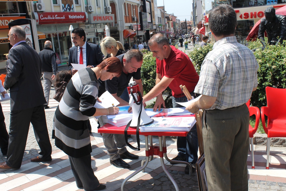 Saadet Partisinden Zina Suç Sayılsın Kampanyası