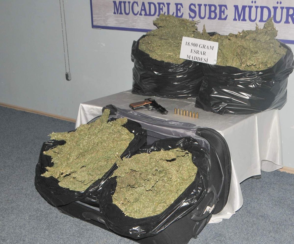 Şanlıurfa\'da 18 Kilo 900 Gram Esrar Maddesi Ele Geçirildi