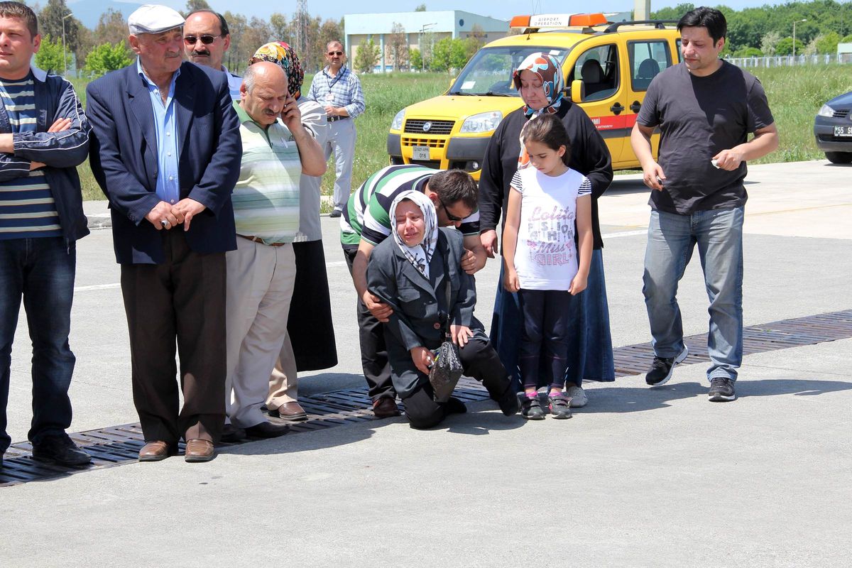 Şehit Polise Hazin Karşılama