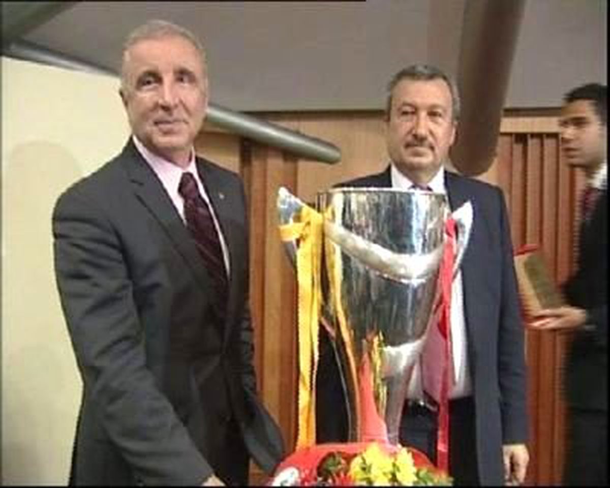 Ünal Aysal ve Yöneticilerden Galatasaray Üniversitesi'ne Ziyaret