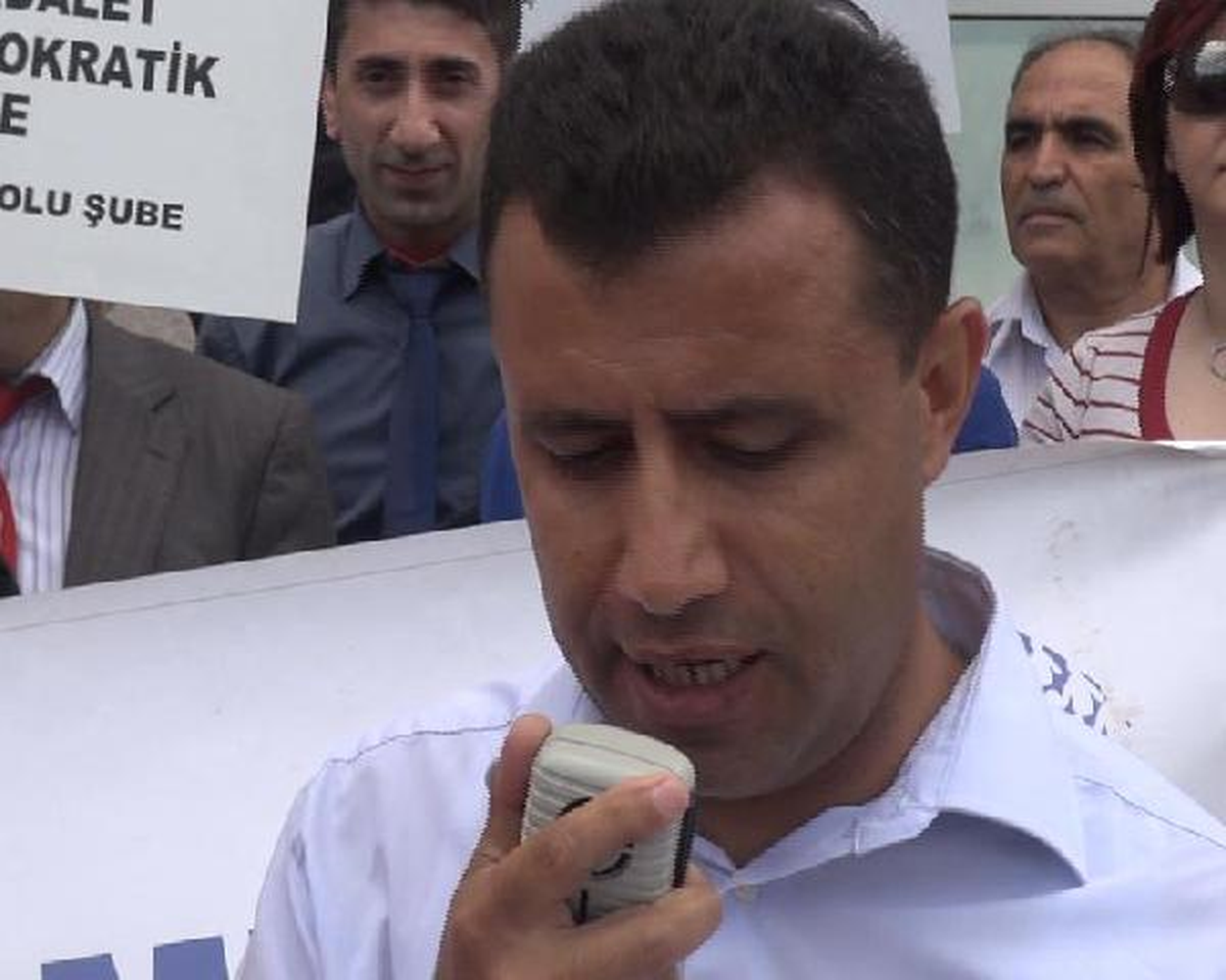 Adliye Önünde Zam Eylemi
