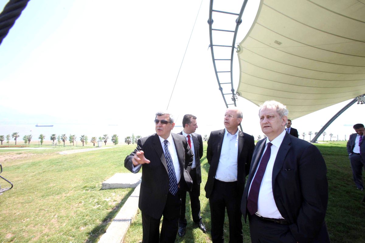 Amsterdam Belediye Başkanı Sekapark\'a Hayran Kaldı