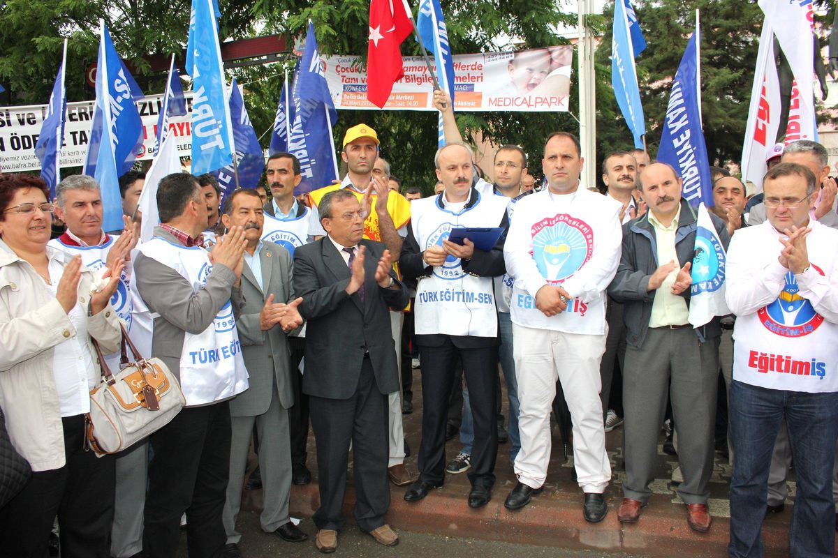 Bafra\'da Öğretmenler İş Bıraktı
