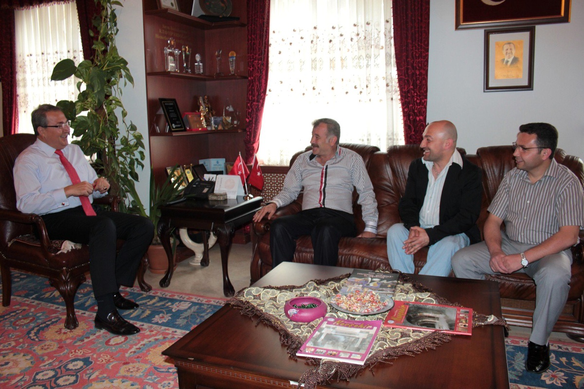 Berberler ve Kuaförler Odası Yöneticileri Ünver'i Ziyaret Etti