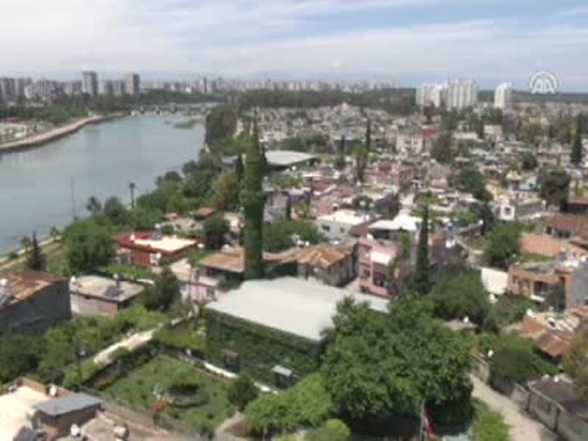 Bu Cami Görenleri Şaşırtıyor