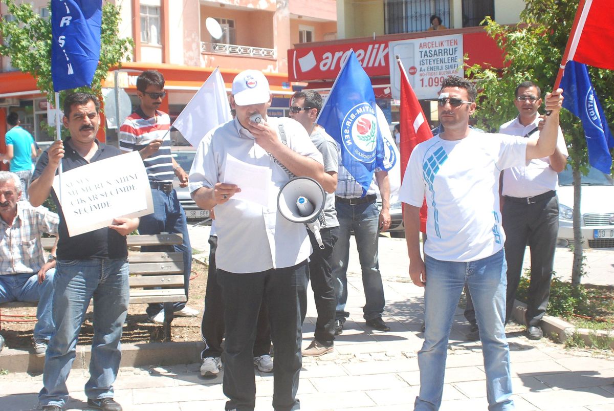 Didim'de Sendikalardan Greve Evet Birlikteliğe Hayır