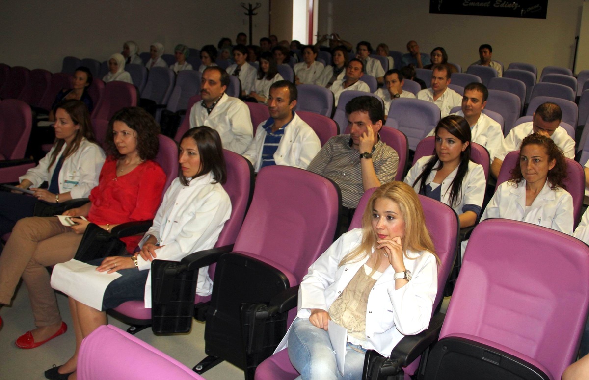 Diş Hekimlerine Sağlık Hukuku Konferansı