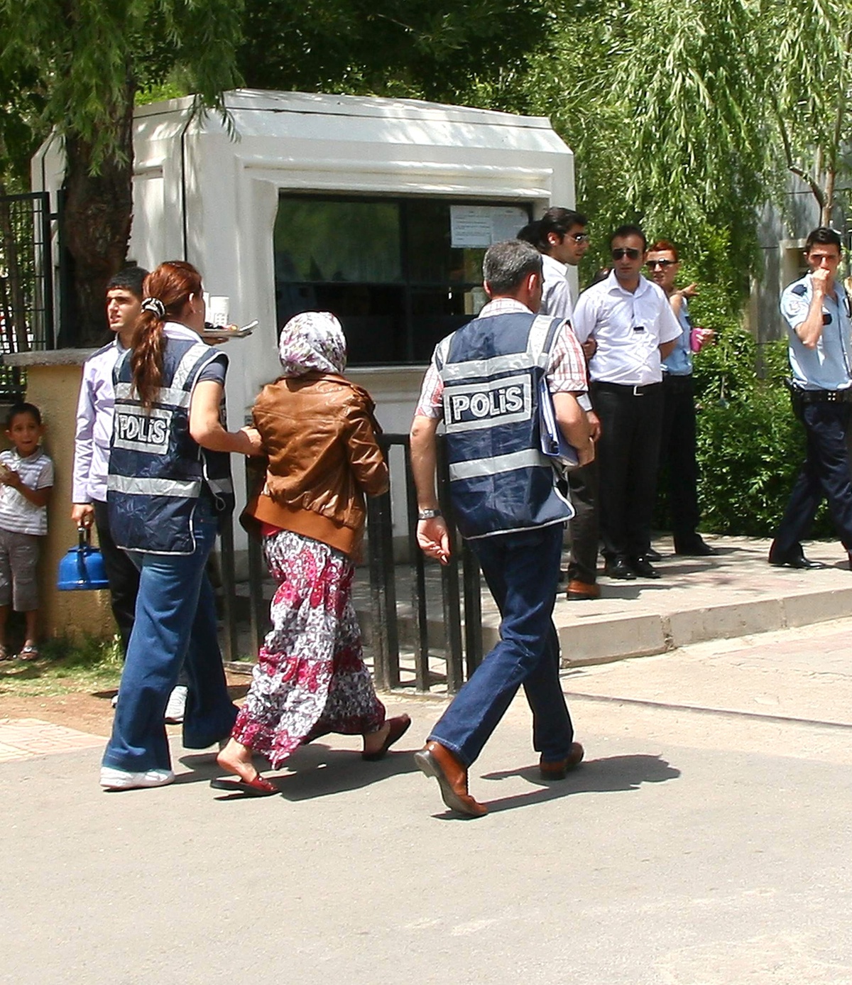 Diyarbakır'da Kadınların Bıçaklı Kavgası Kanlı Bitti