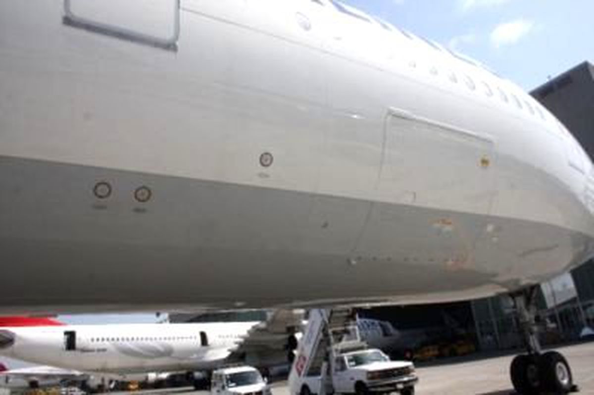 Erkek Yolcu Kadın Pilotu Çıldırttı