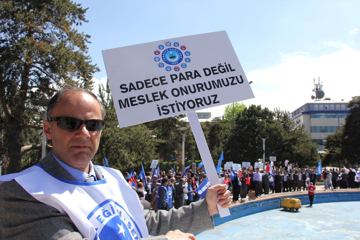 Erzurum'da Memurlar Grevi Başlattı, İş Bıraktı
