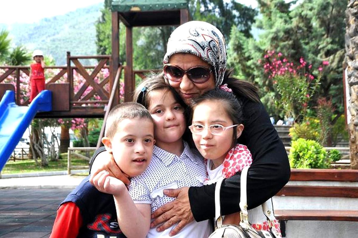 Gönüllüler Hasta Çocukları Eğlendirdi